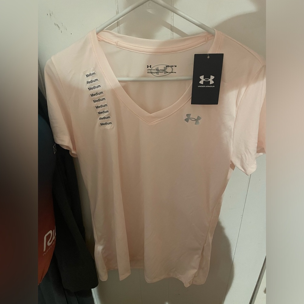 UA V Neck